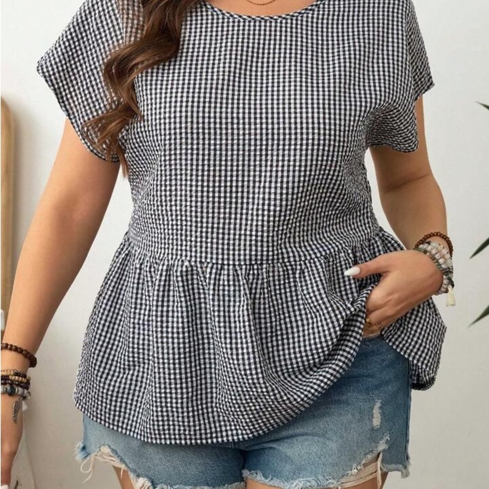 Elegant Black and White Checkered Women's Blouse